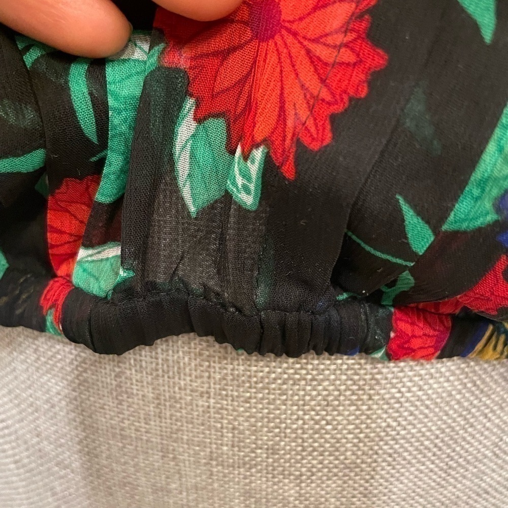 New - Banana Republic chiffon tank - Picture 4 of 5